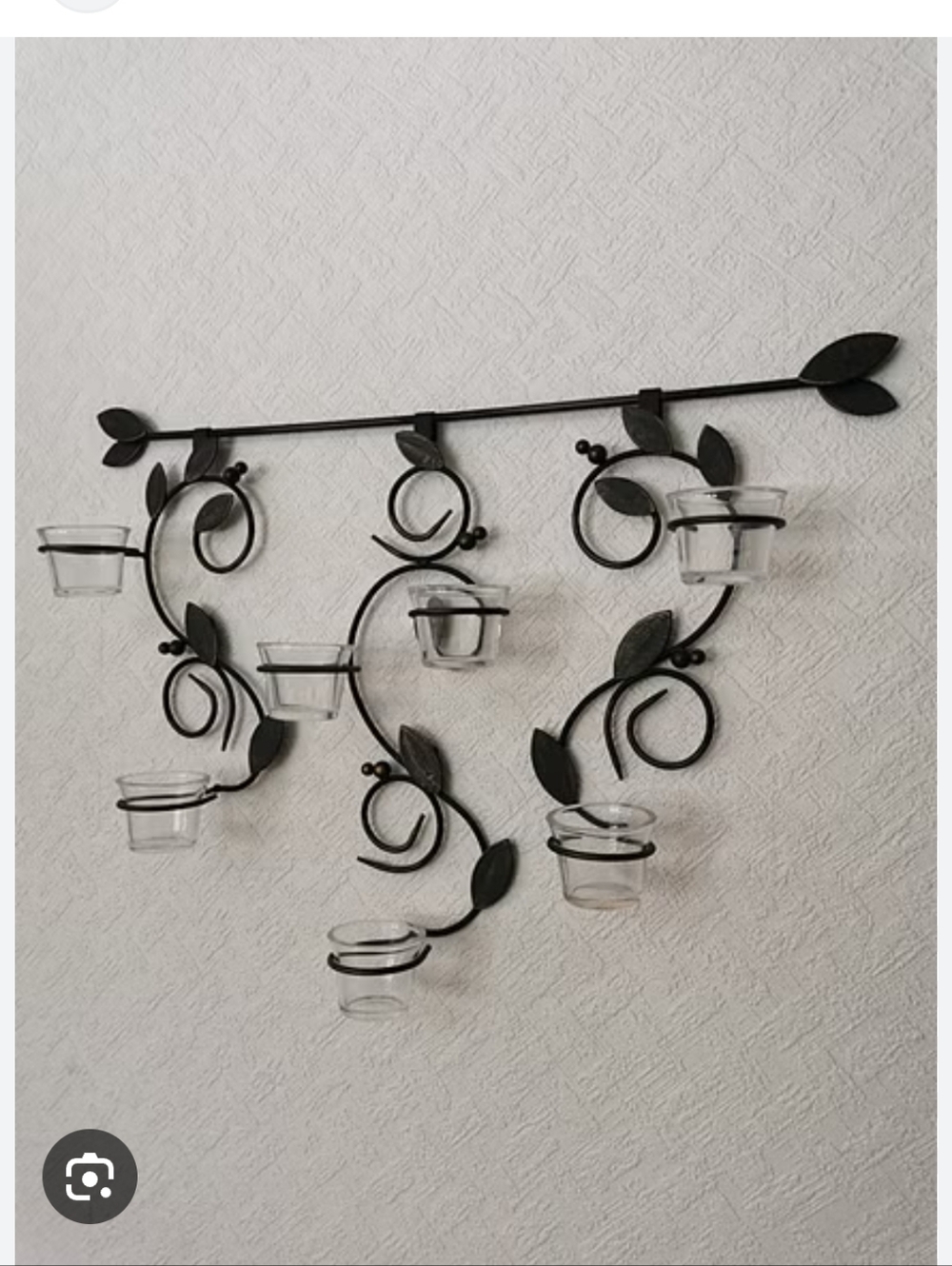 PartyLite Verona Scroll Leaf Wall Votive Sconce.  Comes With Sconses And Candles